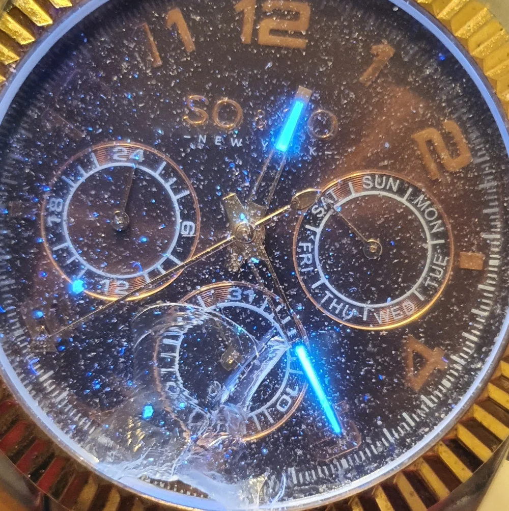 10/$20 So&Co New York Silver/Goldtone Stainless Steel Men's Watch w/Day-Date